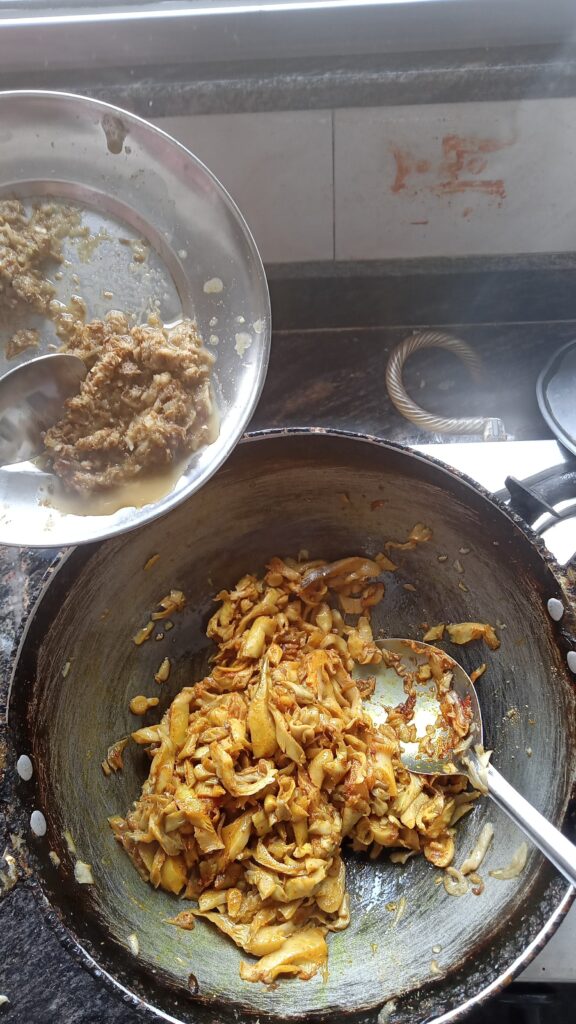 dry mushroom curry